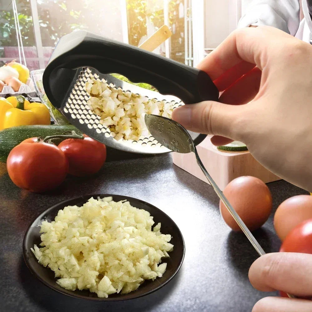 HandyGarlic Crusher